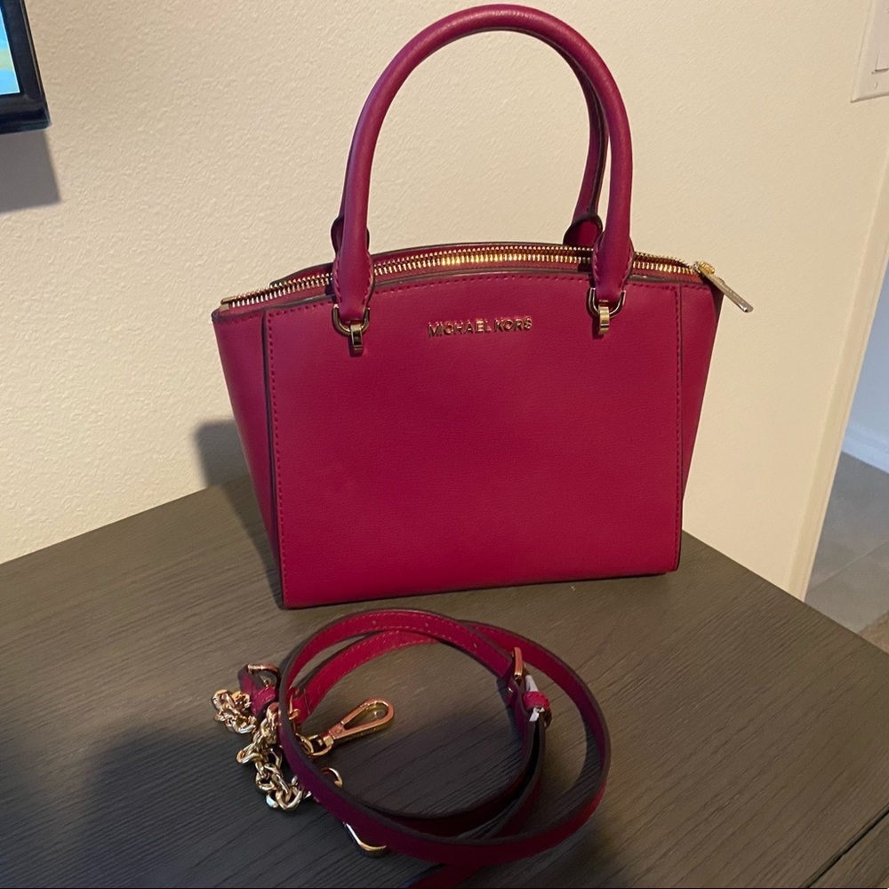 Micheal Kors small satchel